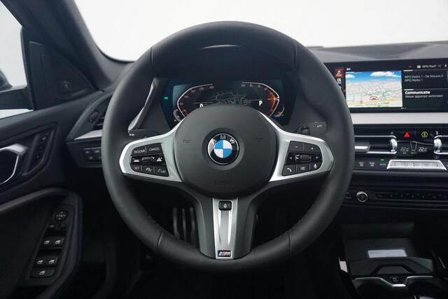 BMW 2-SERIE Gran Coupé 218i | M Sportpakket Pro | Head-Up Display | Harman Kardon | Active Cruise Control | Stuurwielrand verwarming