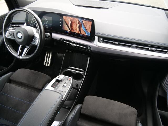 BMW 2-SERIE Active Tourer 136pk M-Sport Automaat 218i Trekhaak / 18 Inch / camera