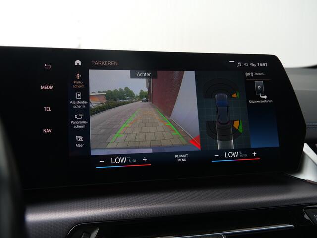 BMW 2-SERIE Active Tourer 136pk M-Sport Automaat 218i Trekhaak / 18 Inch / camera