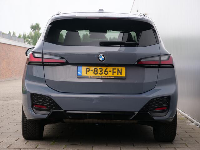 BMW 2-SERIE Active Tourer 136pk M-Sport Automaat 218i Trekhaak / 18 Inch / camera