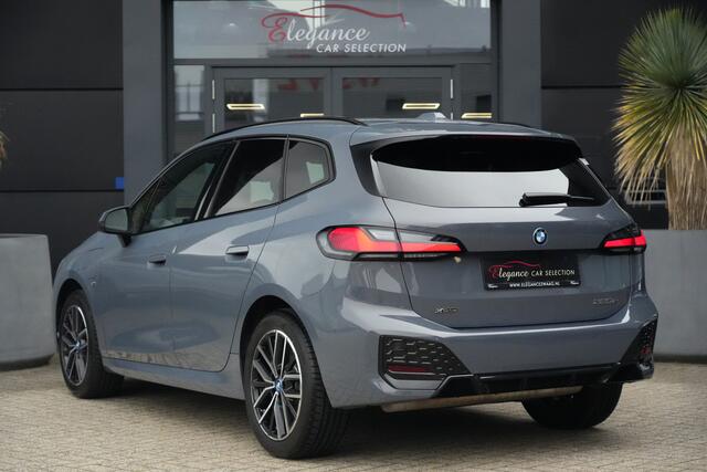 BMW 2-SERIE Active Tourer 225e xDrive M Sport 245pk Panoramadak/Navigatie/360Camera