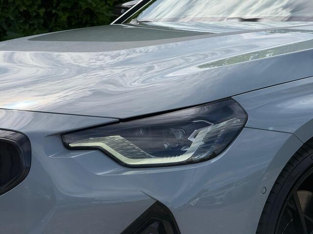 BMW 2-SERIE Coupé M240i xDrive | High Exe | M-Performance | 20'' | Harman/Kardon | | Schuif-/Kanteldak | Laser | 360 Cam | Getint Glas