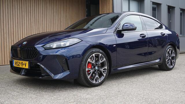 BMW 2-SERIE Gran Coupé 220 M-Sport Pro Pano.Dak H&K HUD 18inch LM Mokka Leder 360-View *Tansanit Blau* 1e Eigenaar *NL auto*