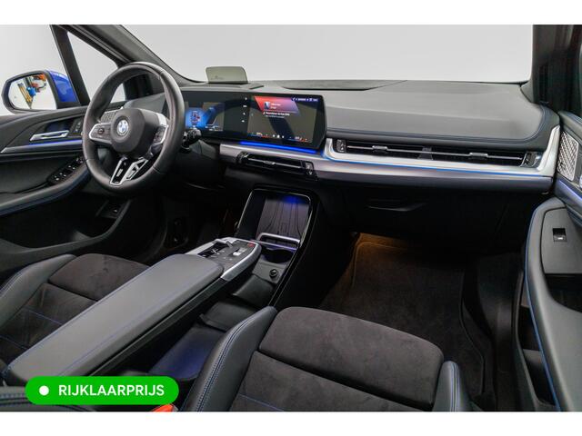 BMW 2-SERIE Active Tourer 218i M-Sport automaat | 19 inch Individual Panoramadak | Harman Kardon | HUD Adaptive cruise, 360 Camera, PDC V+A, El.verstelbare stoel met geheugen, Elektrische achterklep, Keyless