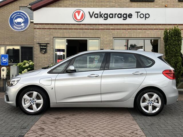 BMW 2-SERIE Active Tourer 225xe | HUD | Nieuwe grotere accu | Navi