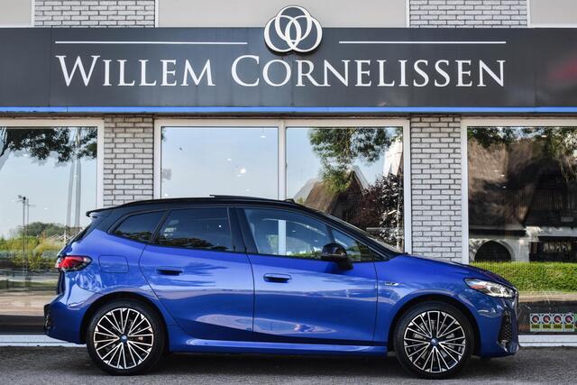 BMW 2-SERIE Active Tourer 230e xDrive Pano Trekhaak Head Up Elc Stoelen Came