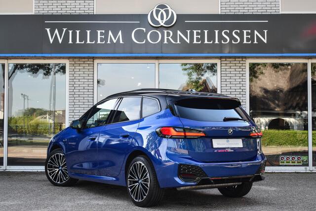 BMW 2-SERIE Active Tourer 230e xDrive Pano Trekhaak Head Up Elc Stoelen Came