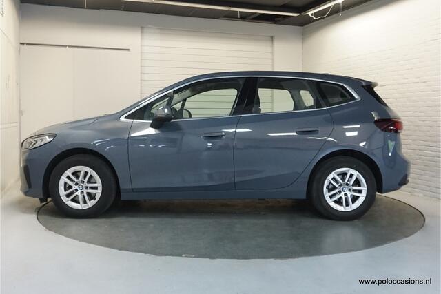 BMW 2-SERIE Active Tourer 218i Trekhaak | Camera | Dealerauto | Carplay | 218