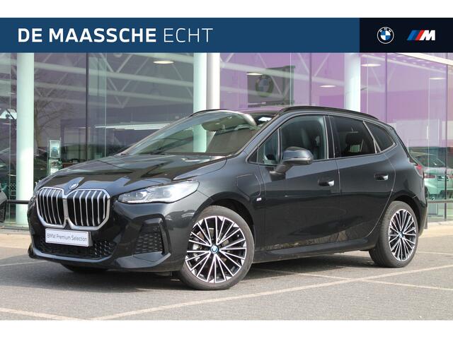 BMW 2-SERIE Active Tourer 225e xDrive M Sport Automaat / Panoramadak / Adaptief M Onderstel / Sportstoelen / Stoelverwarming / Adaptieve LED / Parking Assistant Plus / Head-Up