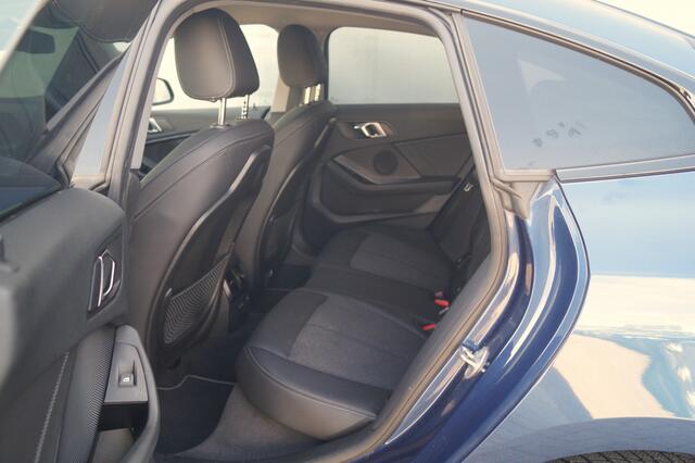 BMW 2-SERIE Gran Coupé 218i 136pk Automaat Sportline Edition -LED-ECC-TREKHAAK-