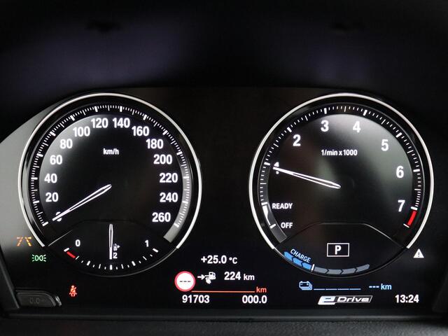 BMW 2-SERIE Active Tourer 225xe iPerformance High Executive | Harman Kardon | Pano | Navigatie!