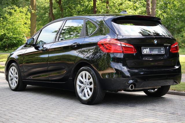 BMW 2-SERIE Active Tourer 225xe iPerformance Led l Head up l Sportstoelen l Performance control l Keyless l Cruise Control l Lichtpakket l Parkeerassistent l Real Time Traffic l DAB l Navi Plus l etc.