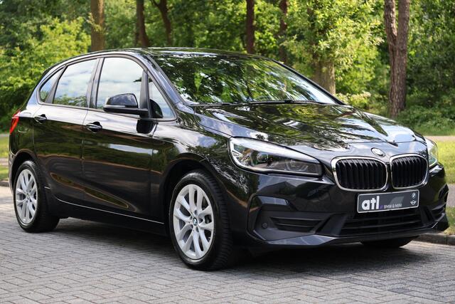 BMW 2-SERIE Active Tourer 225xe iPerformance Led l Head up l Sportstoelen l Performance control l Keyless l Cruise Control l Lichtpakket l Parkeerassistent l Real Time Traffic l DAB l Navi Plus l etc.
