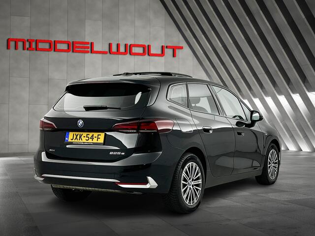 BMW 2-SERIE Active Tourer 225e xDrive Luxury Shadow-Line Pano-dak/Camera