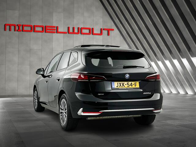 BMW 2-SERIE Active Tourer 225e xDrive Luxury Shadow-Line Pano-dak/Camera