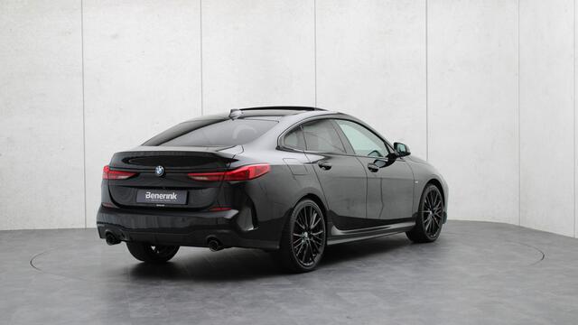 BMW 2-SERIE Gran Coupé 220i M-Sport | Head-up | Panoramadak | Harman/Kardon | Comfort Access | Trekhaak