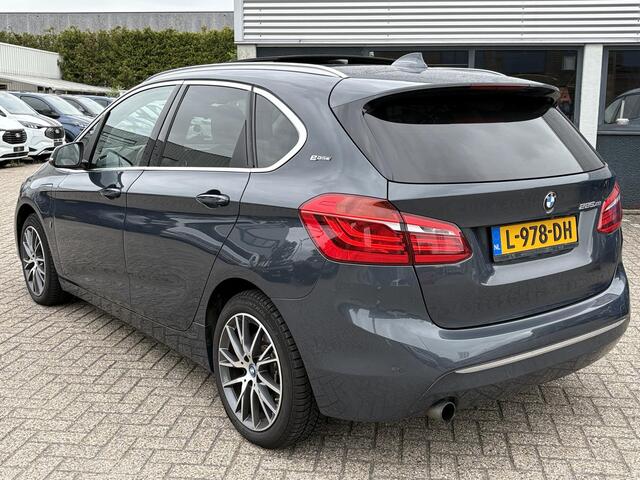 BMW 2-SERIE Active Tourer 225xe iPerformance High Executive | PHEV | Panoramadak | Stoelverwarming | Leder | Head-Up | Navi