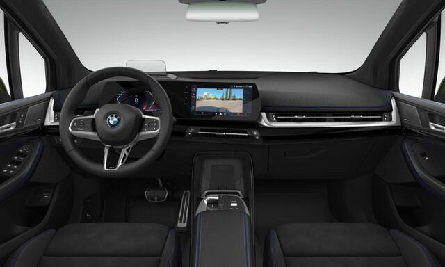 BMW 2-SERIE Active Tourer 225e xDrive | M Sport | Harman/Kardon | Driving Assistant Plus | Panoramadak | Head-Up Display | Trekhaak