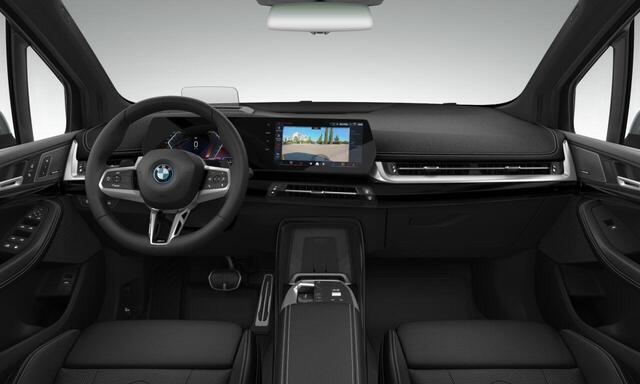BMW 2-SERIE Active Tourer 225e xDrive | M Sport | Panoramadak | Driving Assistant Professional | Comfort Access | Head-Up Display | Trekhaak