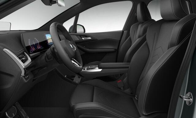 BMW 2-SERIE Active Tourer 225e xDrive | M Sport | Panoramadak | Driving Assistant Professional | Comfort Access | Head-Up Display | Trekhaak