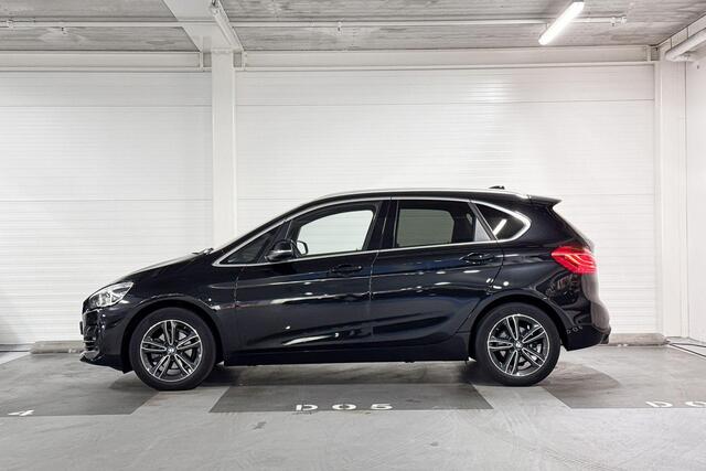BMW 2-SERIE Active Tourer 218i High Executive Edition | Head-Up Display | HiFi | Stoelverwarming | Achteruitrijcamera