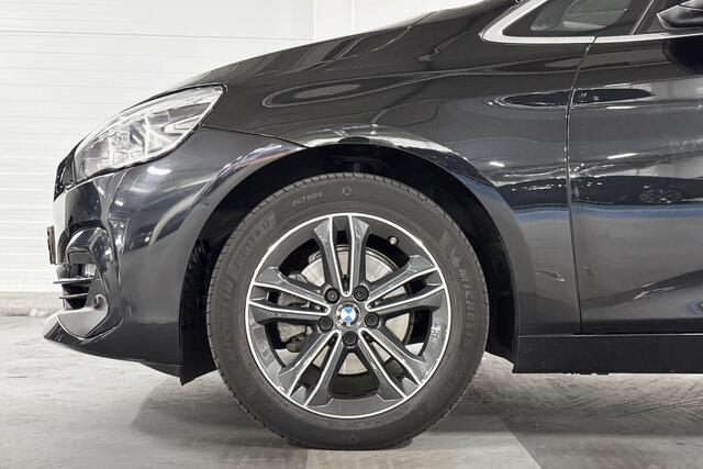BMW 2-SERIE Active Tourer 218i High Executive Edition | Head-Up Display | HiFi | Stoelverwarming | Achteruitrijcamera