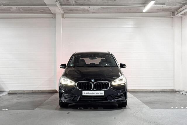 BMW 2-SERIE Active Tourer 218i High Executive Edition | Head-Up Display | HiFi | Stoelverwarming | Achteruitrijcamera