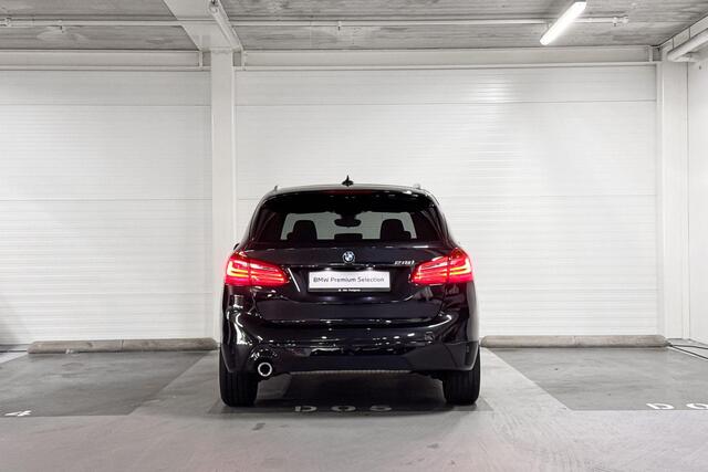 BMW 2-SERIE Active Tourer 218i High Executive Edition | Head-Up Display | HiFi | Stoelverwarming | Achteruitrijcamera