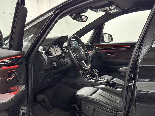 BMW 2-SERIE Active Tourer 218i High Executive Edition | Head-Up Display | HiFi | Stoelverwarming | Achteruitrijcamera