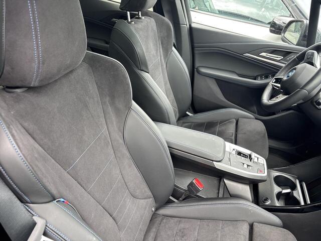 BMW 2-SERIE Active Tourer 225e xDrive M-Sport | Panorama | Camera | Stoelverwarming