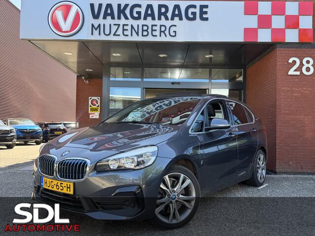 BMW 2-SERIE Active Tourer 225xe iPerformance Executive // NAVI // CAMERA // HEAD UP DISPLAY // PANO SCHUIF-KANTEL DAK // CLIMA // CRUISE // STOELVERWARMING //