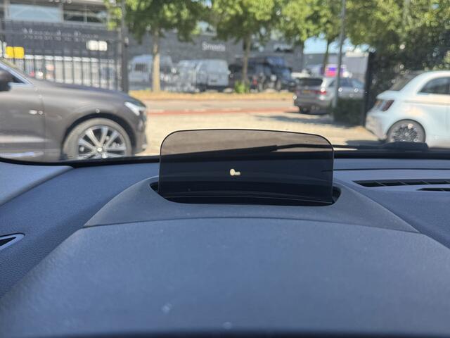 BMW 2-SERIE Active Tourer 225xe iPerformance Executive // NAVI // CAMERA // HEAD UP DISPLAY // PANO SCHUIF-KANTEL DAK // CLIMA // CRUISE // STOELVERWARMING //