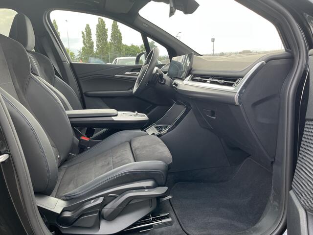 BMW 2-SERIE Active Tourer 225e xDrive M-Sport | 18" | Panorama | 2026