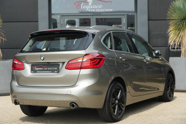 BMW 2-SERIE Active Tourer 225i xDrive High Executive 232pk Navigatie/Stoelverwarming/Camera