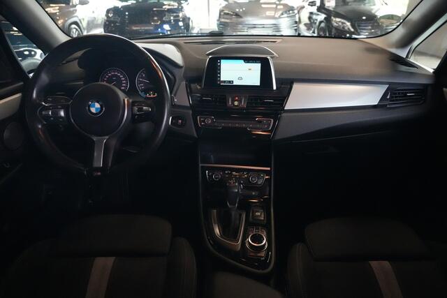 BMW 2-SERIE Active Tourer 225i xDrive High Executive 232pk Navigatie/Stoelverwarming/Camera
