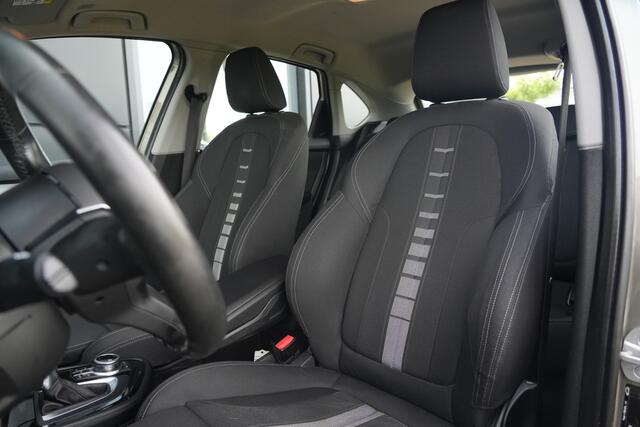 BMW 2-SERIE Active Tourer 225i xDrive High Executive 232pk Navigatie/Stoelverwarming/Camera