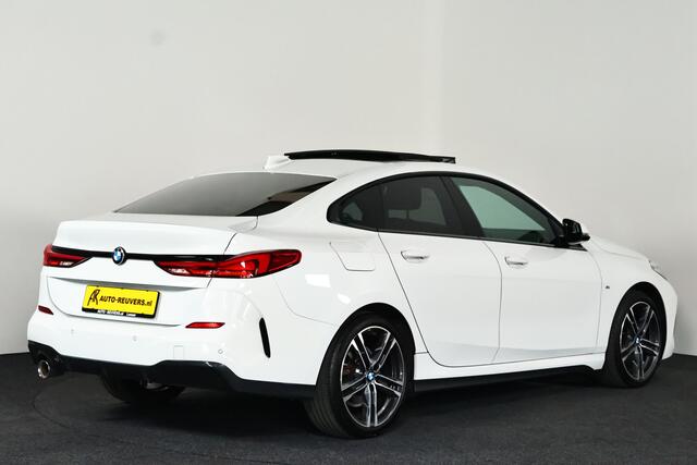 BMW 2-SERIE Gran Coupé 218i M-Sport Panorama / Opendak / Navi / LED / CarPlay