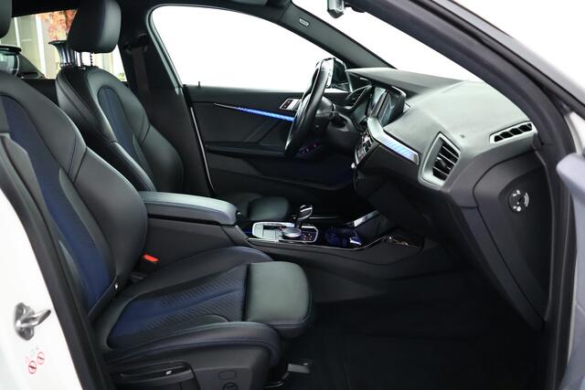 BMW 2-SERIE Gran Coupé 218i M-Sport Panorama / Opendak / Navi / LED / CarPlay