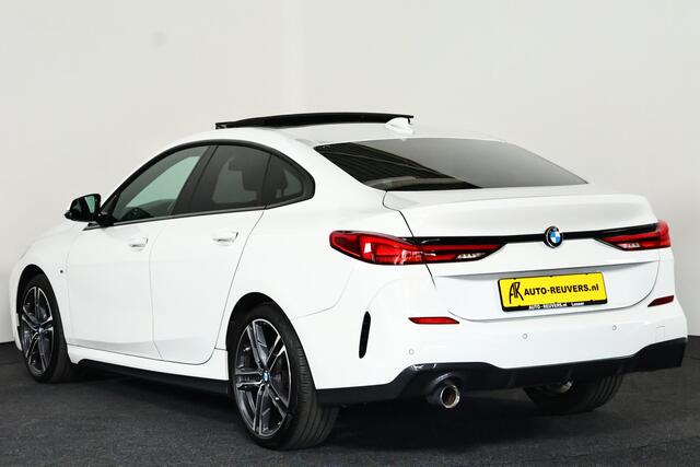BMW 2-SERIE Gran Coupé 218i M-Sport Panorama / Opendak / Navi / LED / CarPlay