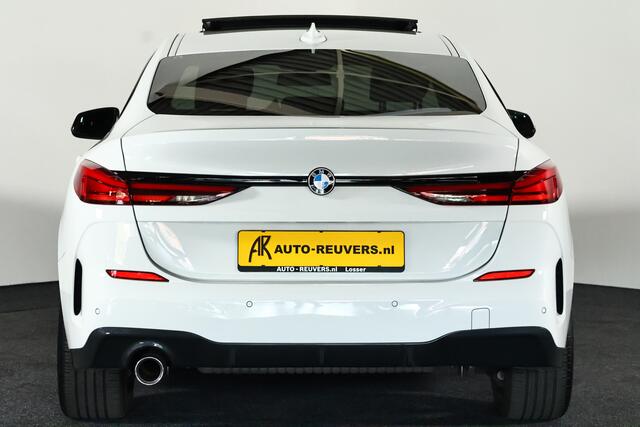BMW 2-SERIE Gran Coupé 218i M-Sport Panorama / Opendak / Navi / LED / CarPlay