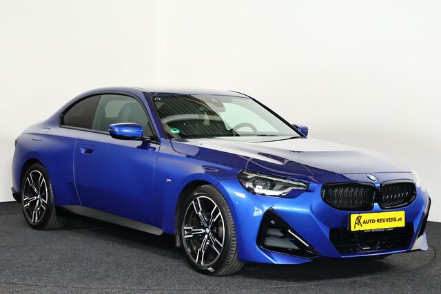 BMW 2-SERIE Coupé 218i M-Sport / LED / HUD / Navi / CarPlay / Portimao Blauw