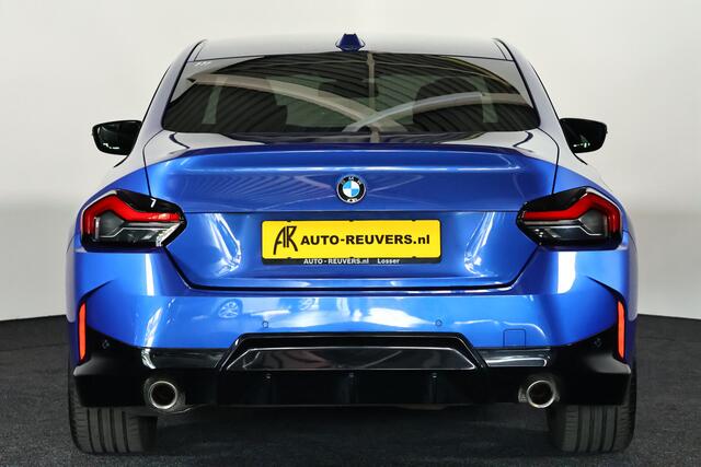 BMW 2-SERIE Coupé 218i M-Sport / LED / HUD / Navi / CarPlay / Portimao Blauw