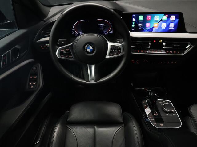 BMW 2-SERIE Gran Coupé 218i High Executive Edition M Sport [APPLE CARPLAY, ANDROID, STOELVERWARMING, ADAPTIVE LED, VOL LEDER, DIGITAL DASH, PDC V+A, DRIVING ASSISTANT, CRUISE CONTROL, GROOT NAVIGATIE, CLIMATE CONTROL, NIEUWSTAAT]