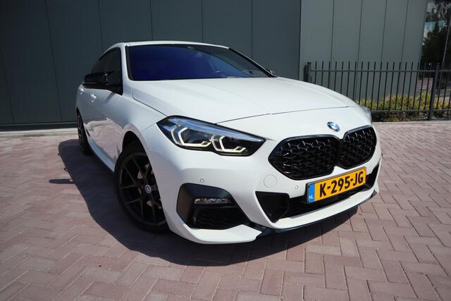 BMW 2-SERIE Gran Coupé 218i Executive M Edition Automaat M-Performance Pakket Panoramadak Etc. Etc.