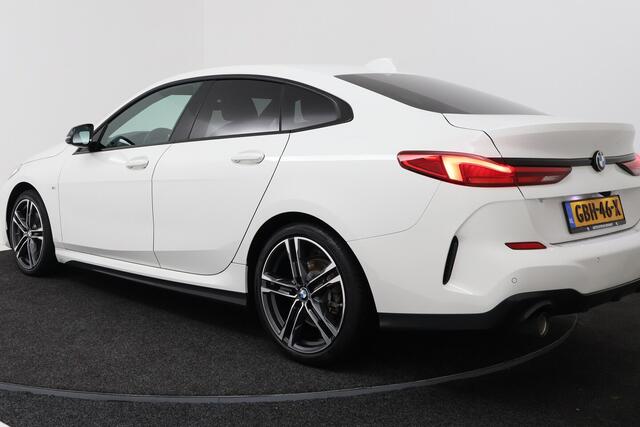 BMW 2-SERIE Gran Coupé 218i High Executive (CAMERA, STOELVERWARMING, NAVIGATIE, HUD DISPLAY, DEALER ONDERHOUDEN)