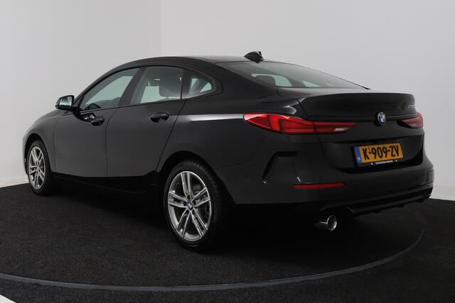 BMW 2-SERIE Gran Coupé 218i High Executive (STOELVERWARMING, CAMERA, NAVIGATIE, CRUISE CONTROL, DEALER ONDERHOUDE