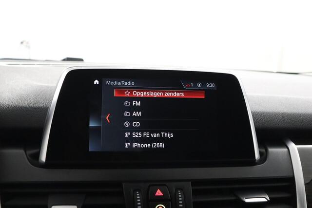BMW 2-SERIE Active Tourer 225xe iPerformance | SOH 80% | Cruise control | voorstoelen verwarmd | elektrisch bedienbare achterklep |