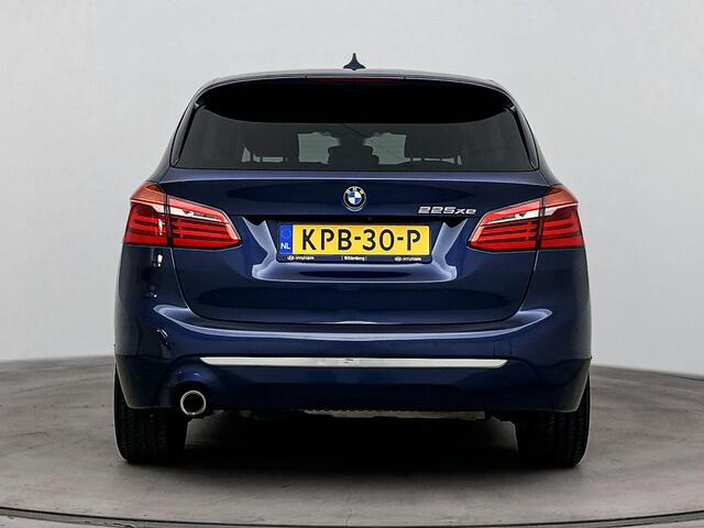 BMW 2-SERIE Active Tourer 225xe iPerformance High Executive | Stoelverwarming | Memory stoelen | Achteruitrij camera | Schuifkanteldak | BOMVOL! |
