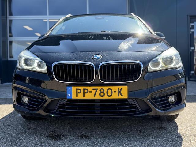 BMW 2-SERIE Active Tourer 218i Executive Automaat - Navigatie - Climate Control - LED Koplampen
