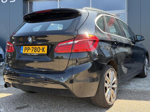 BMW 2-SERIE Active Tourer 218i Executive Automaat - Navigatie - Climate Control - LED Koplampen